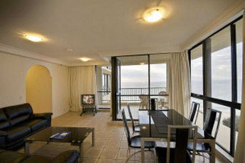 Capricorn One Beachside Holiday Apartments - Official Gold Coast Exterior foto